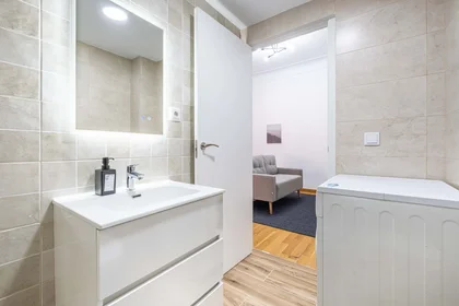 Quarto privado em Av. de Aguilera, 18, 1ºb 1, 03006 Alicante (Alacant), Alicante, Spain, imagem 14 de 16
