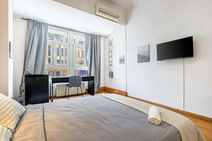 Quarto privado em Av. de Aguilera, 18, 1ºb 1, 03006 Alicante (Alacant), Alicante, Spain, imagem 3 de 16