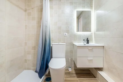 Quarto privado em Av. de Aguilera, 18, 1ºb 1, 03006 Alicante (Alacant), Alicante, Spain, imagem 6 de 21