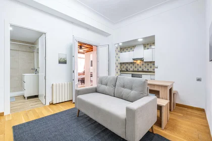 Quarto privado em Av. de Aguilera, 18, 1ºb 1, 03006 Alicante (Alacant), Alicante, Spain, imagem 9 de 21