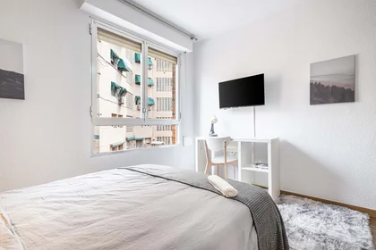 Chambre privée à Carrer Cardenal Belluga, 25, 2g 1, 03005 Alacant, Alicante, Spain, image 3 de 15