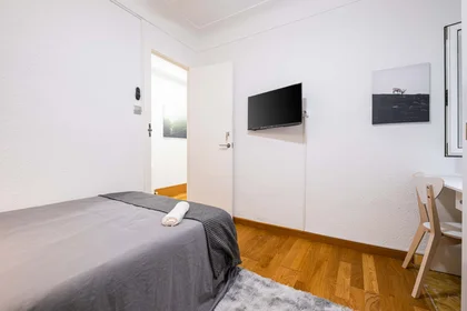 Quarto privado em Av. de Aguilera, 18, 1ºb 1, 03006 Alicante (Alacant), Alicante, Spain, imagem 2 de 16