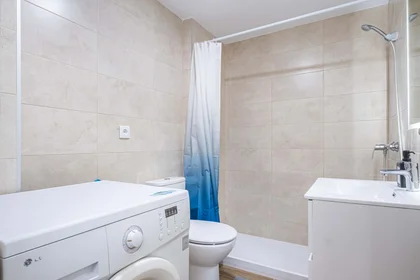 Quarto privado em Av. de Aguilera, 18, 1ºb 1, 03006 Alicante (Alacant), Alicante, Spain, imagem 14 de 17
