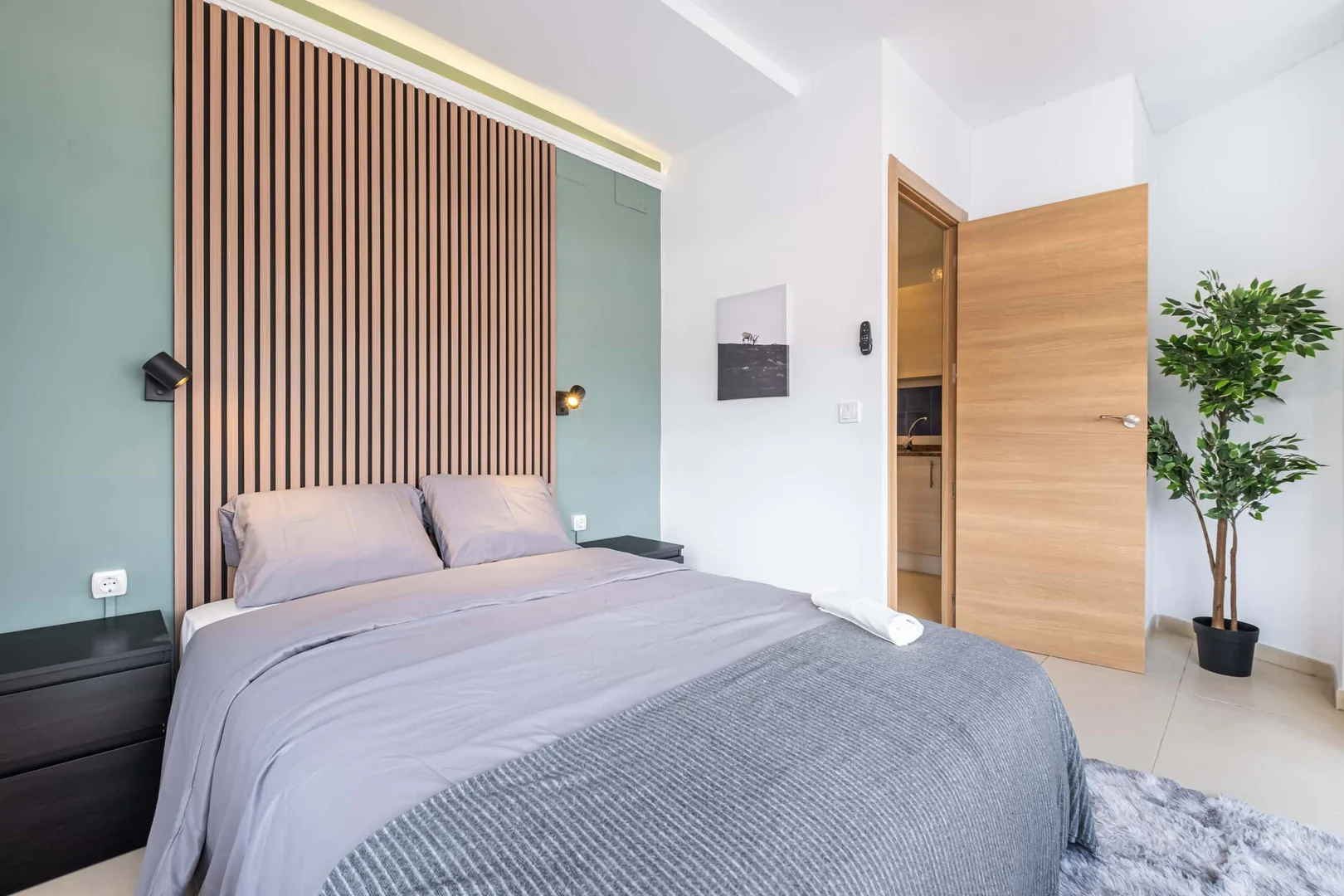 'de öğrenci dairesinde, tamamen mobilyalı kiralık oda