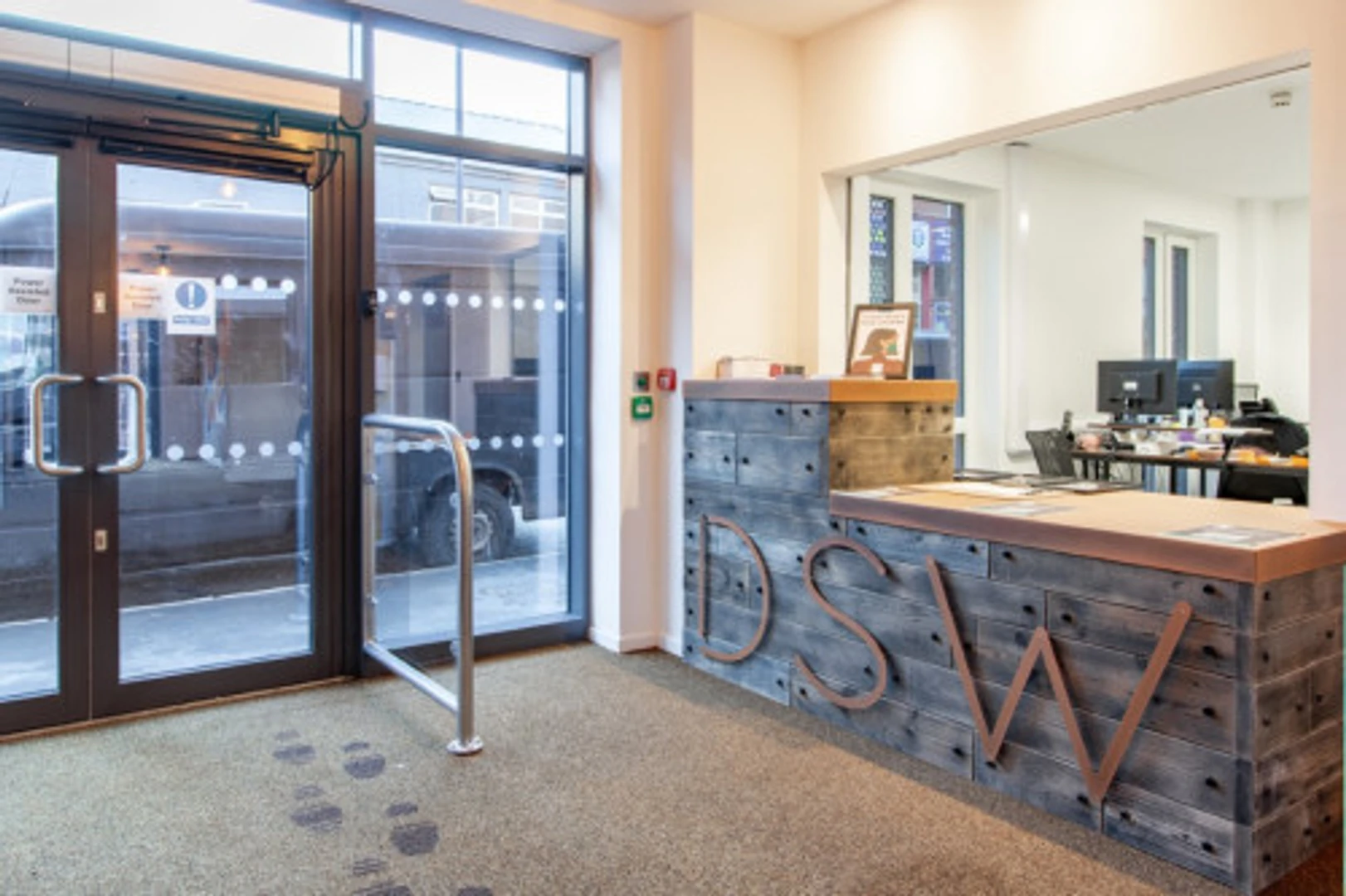 Economical student room with convenient location in 