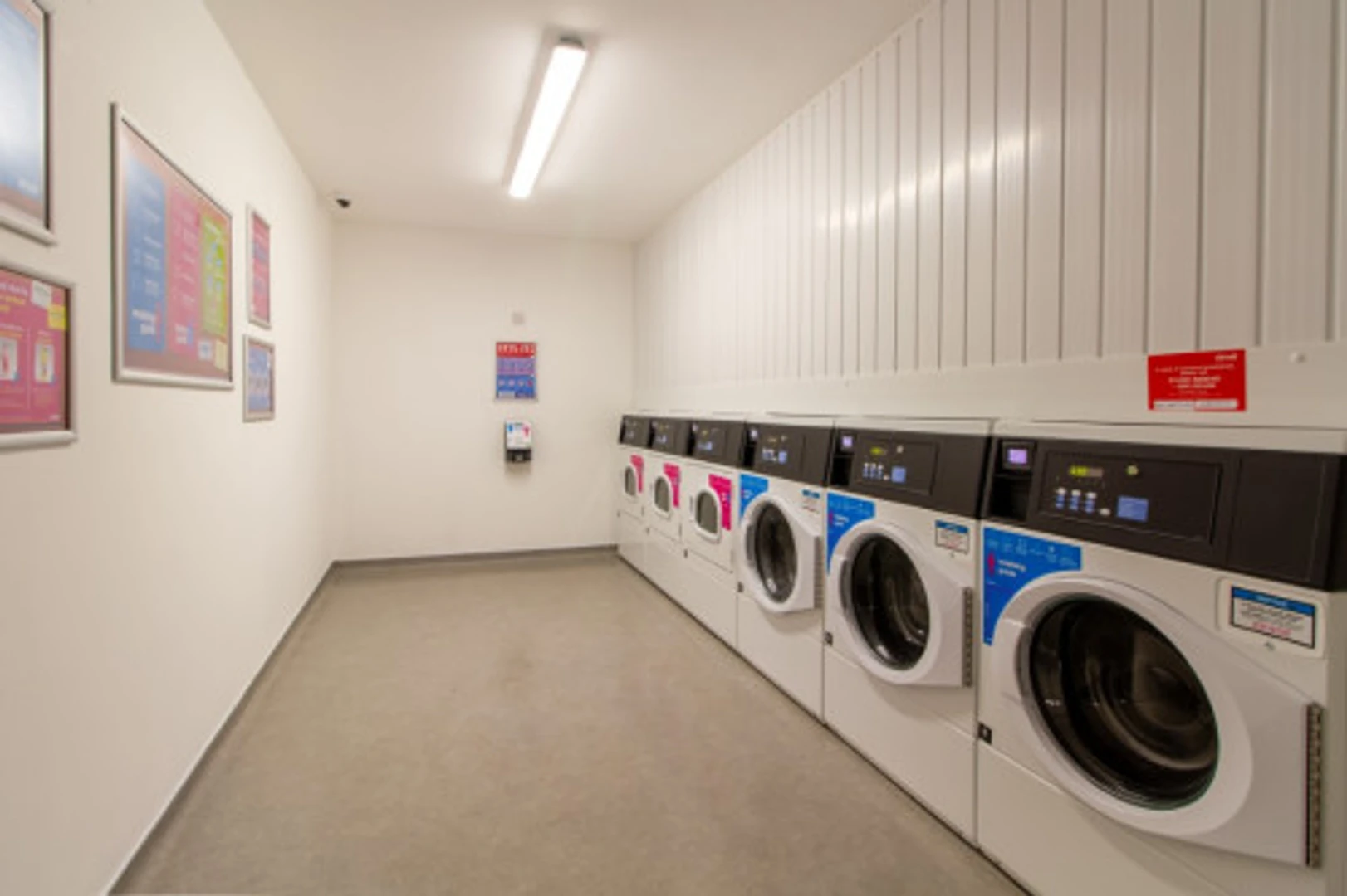 Economical student room with convenient location in 