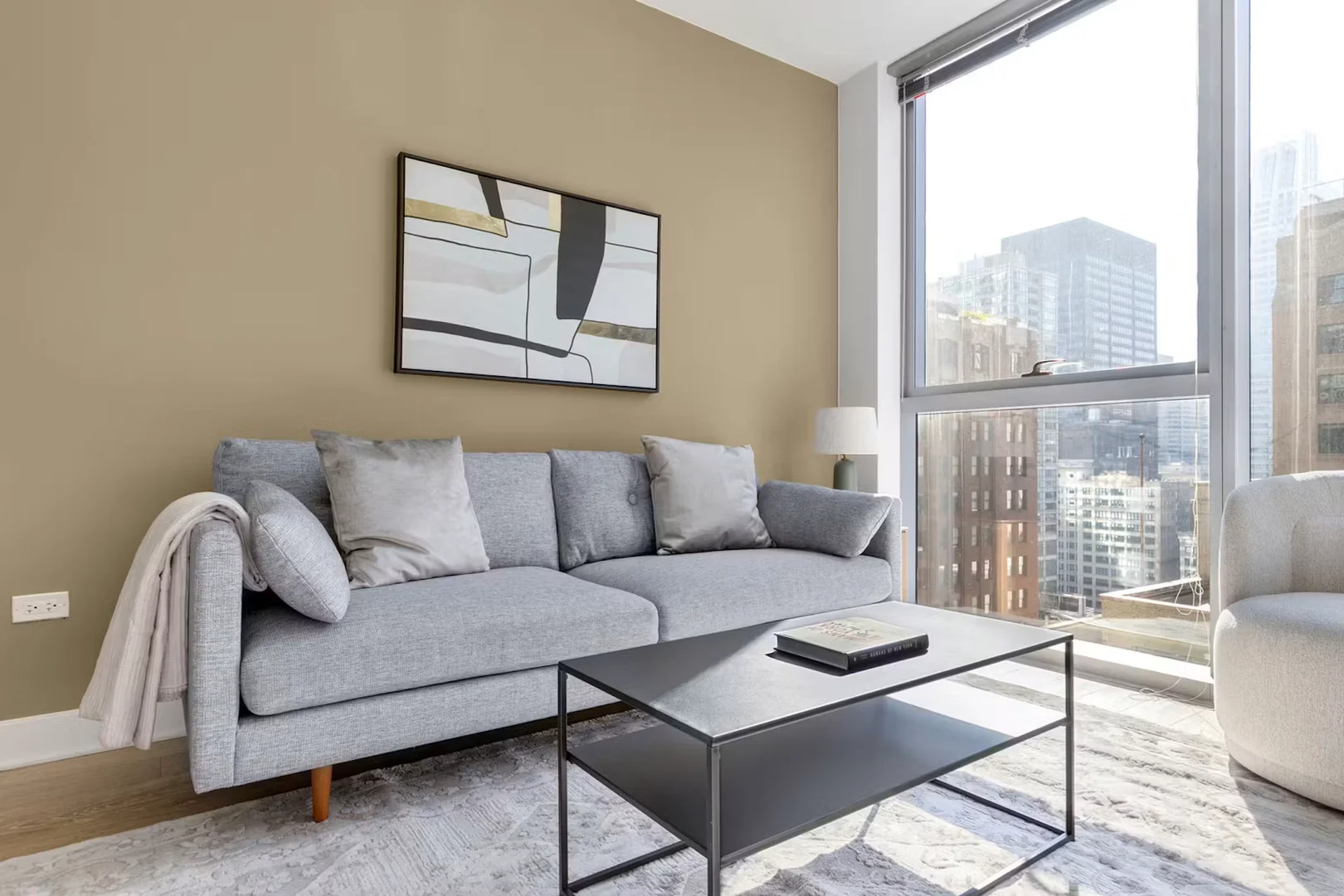 North Garland Court, Chicago Loop