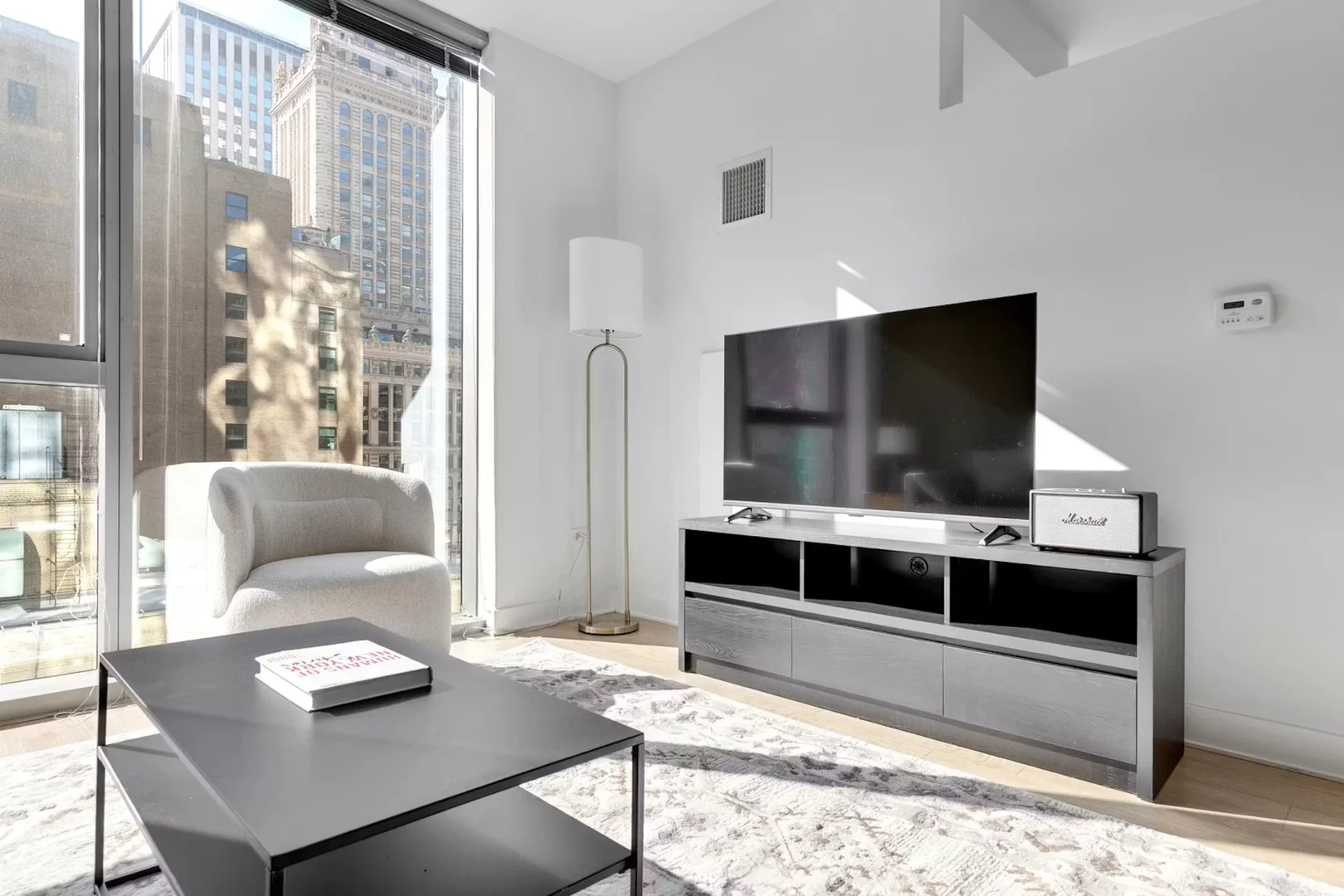 North Garland Court, Chicago Loop