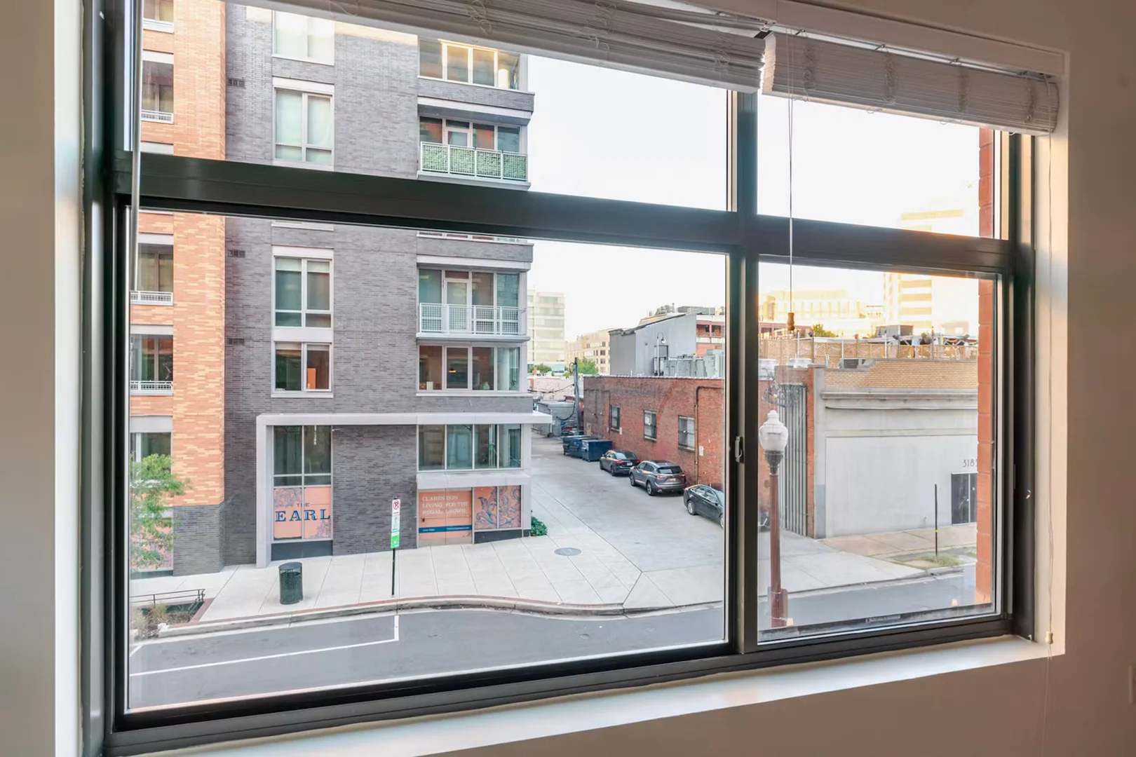 North Irving Street, Columbia Heights