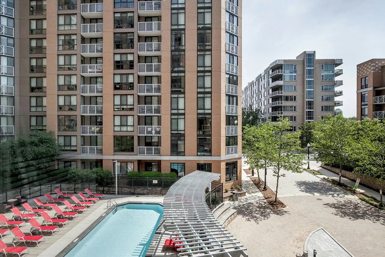 Fairfax Drive, Virginia Square