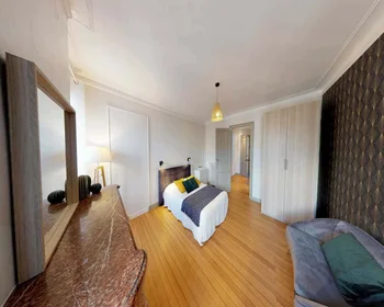 Habitación privada en 41 Rue Vital Carles, 33000 Bordeaux, France, imagen 1 de 10