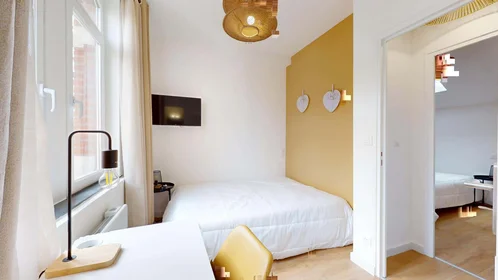 Prywatny pokój 37 Rue Virginie Ghesquière, 59000 Lille, France, obraz 6 20