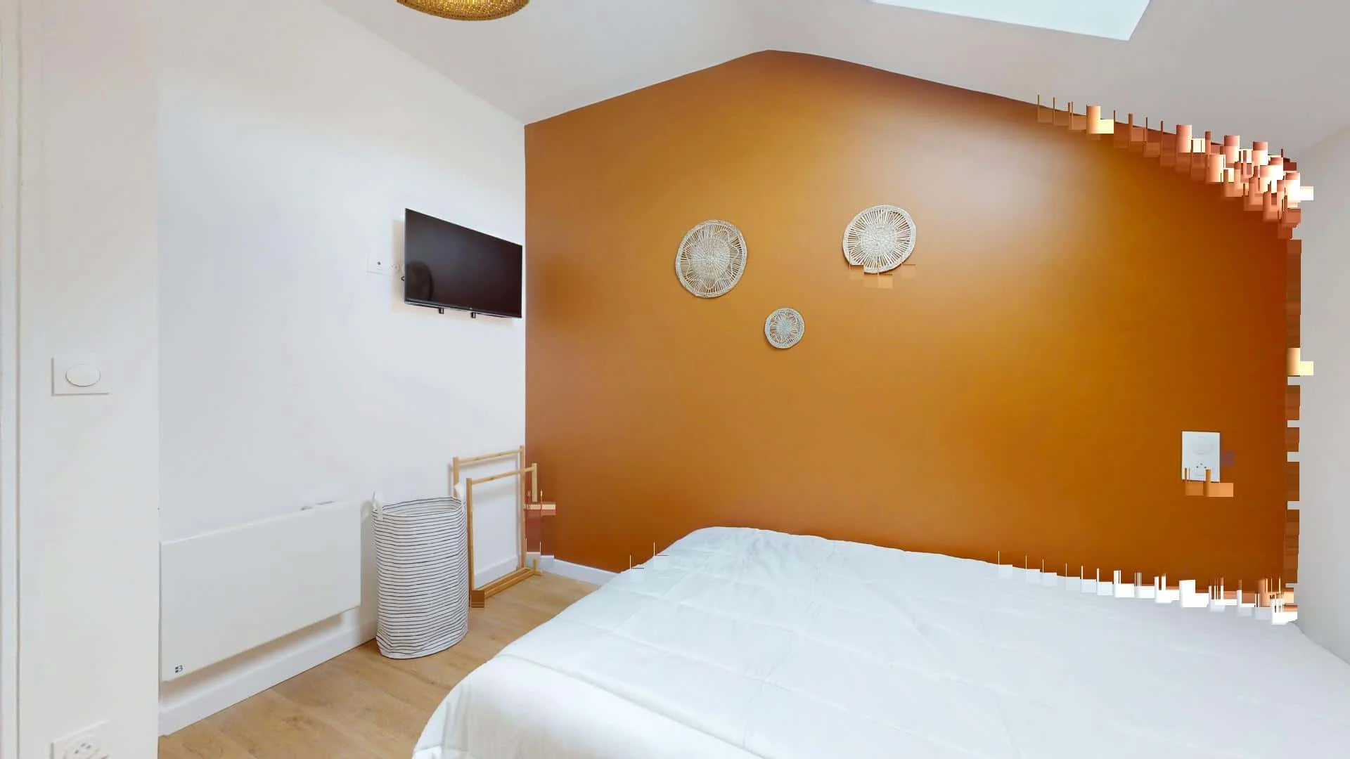 Economical student room with convenient location in 