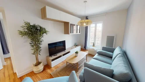 Habitación privada en Rue Bellegarde, imagen 13 de 18