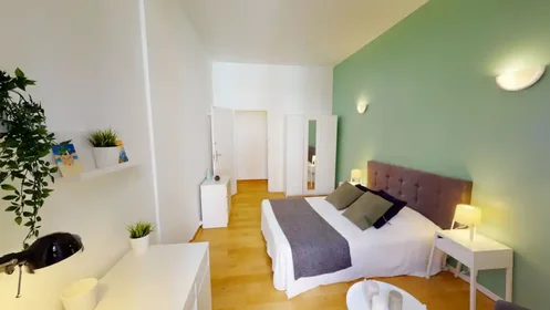 Private room at Rue Peyras, image 1 of 10