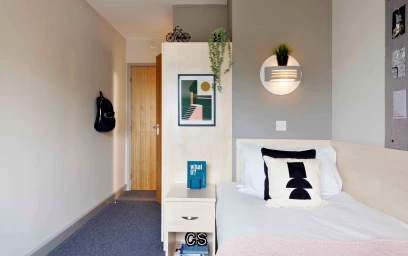 Room for rent with double bed {area}