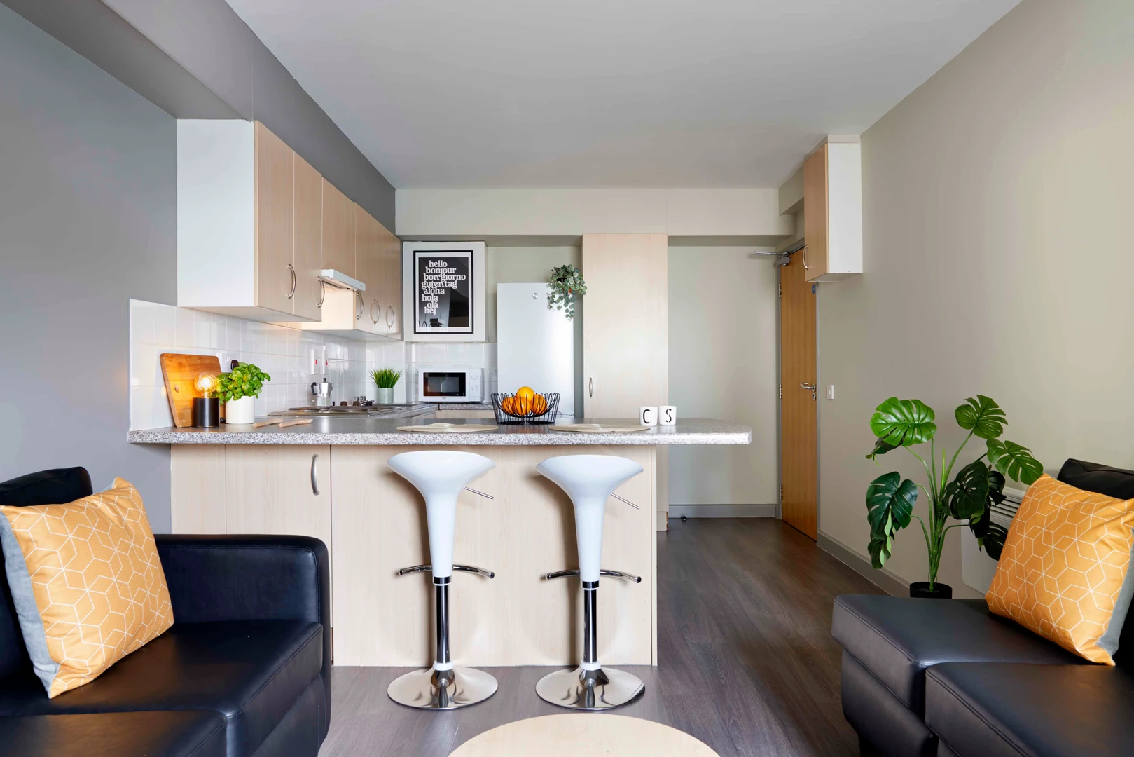 Student-friendly room in  with modern amenities