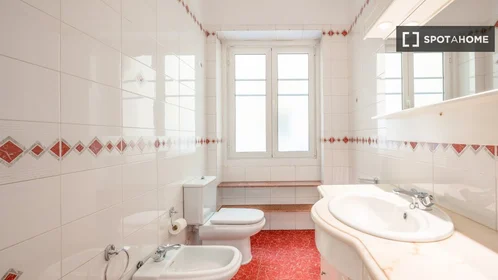 Chambre privée à Rua Padre Antonio Vieira, image 12 de 19