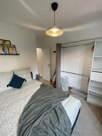 Privatzimmer in der 2 allée Jules Verne , bild 1 von 6