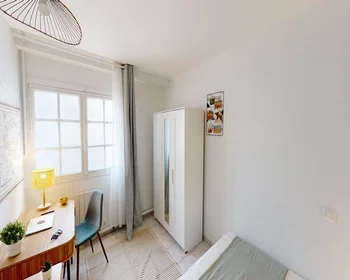 Habitación privada en Rue du Jardin public, imagen 1 de 10