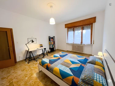 Private room at Viale Livio Salinatore, image 1 of 8