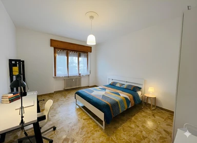 Private room at Viale Livio Salinatore, image 3 of 8