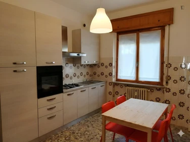 Private room at Viale Livio Salinatore, image 3 of 7