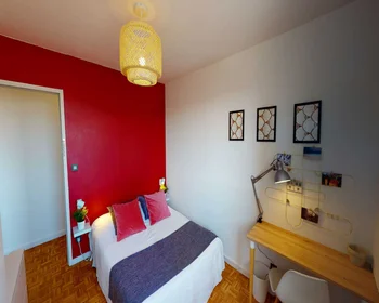 Habitación privada en 75, Rue Marius Berliet, imagen 1 de 10