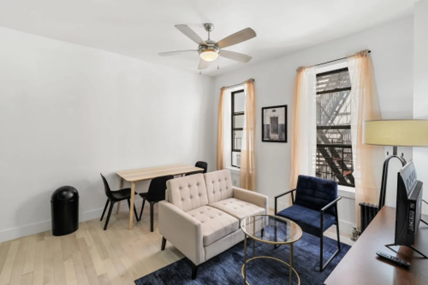 Habitación estudiantil amplia y cómoda en 