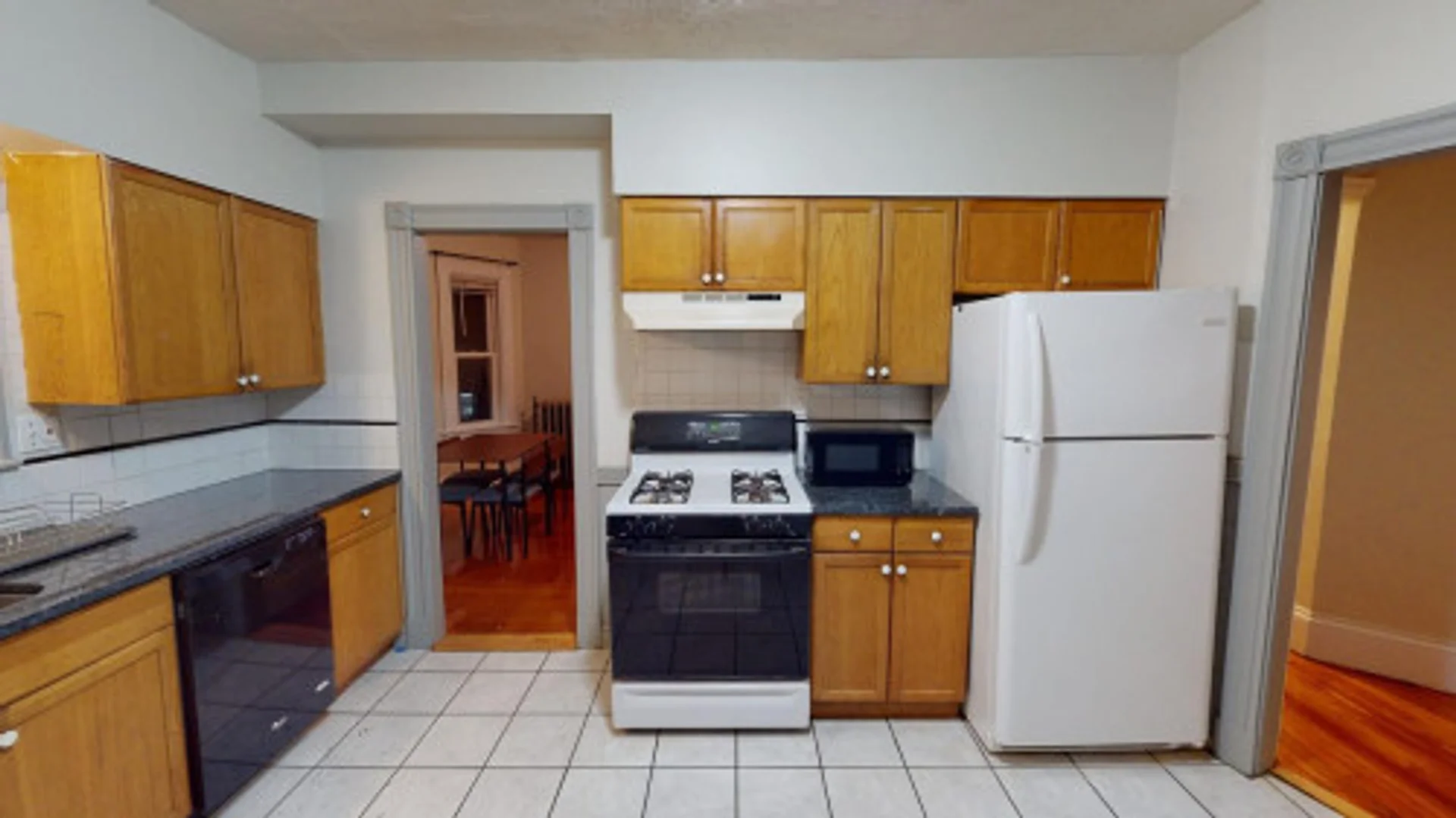 Habitación acogedora para estudiantes disponible en 