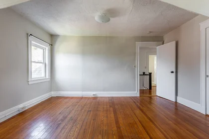 Quarto privado em #1341: Brighton Boston 02135, imagem 8 de 20