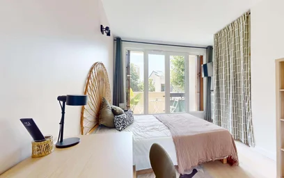 Private room at 14 Av. Henri Barbusse, 92700 Colombes, France, image 4 of 18