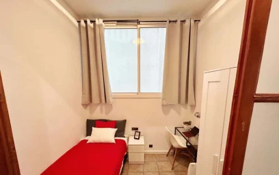 Private room at Carrer d'Avinyó, 24, Ciutat Vella, 08002 Barcelona, Spain, image 2 of 19