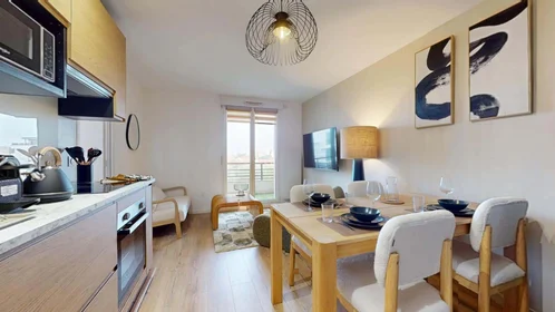 Private room at 83 Bd Charles de Gaulle, 92700 Colombes, France, image 8 of 19