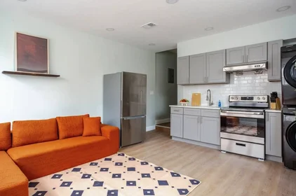 Logement entier à South 9th Street 1816, image 3 de 25