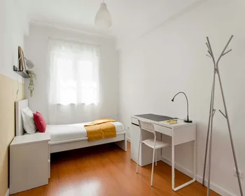 Stanza privata in Rua Machadinho, Lisbon, immagine 1 di 10