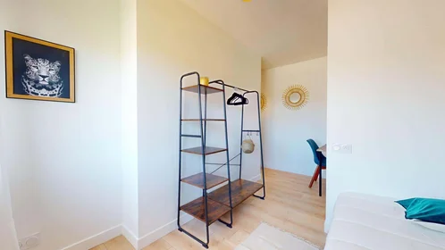 Quarto privado em Cr Gambetta, 33400 Talence, France, imagem 2 de 19