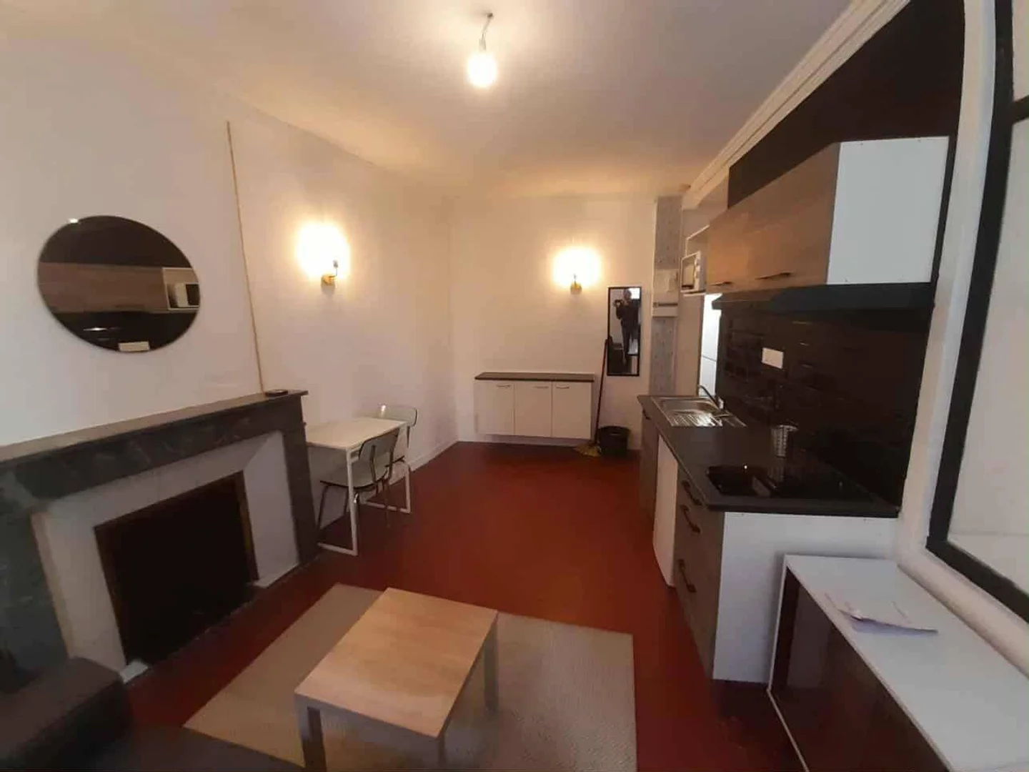 Chambre d'étudiant confortable et spacieuse dans 