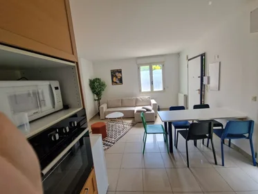 Privatzimmer in der 34 Rue Pasteur, bild 4 von 5