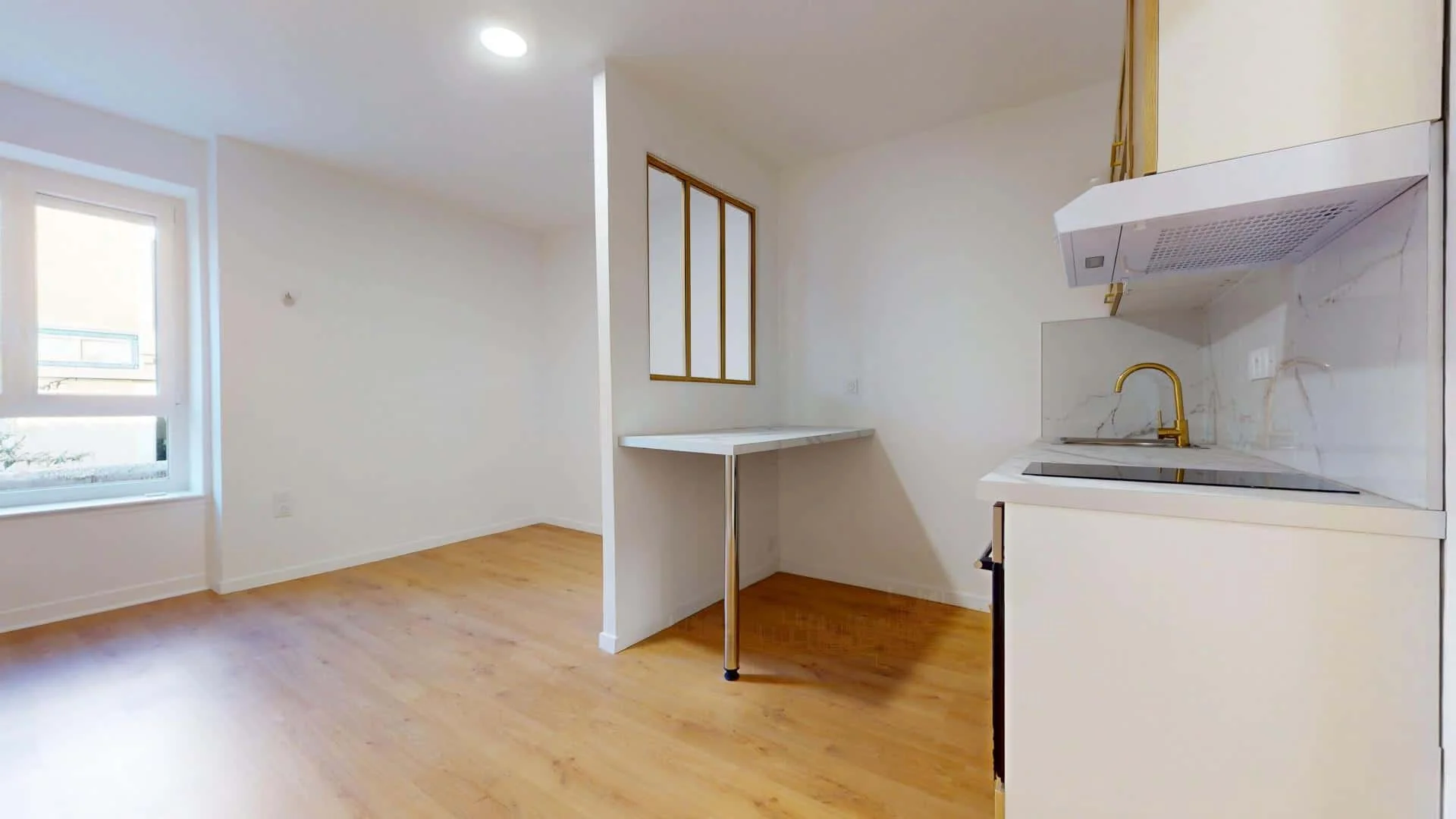 Room for rent in student apartment in , fully furnished