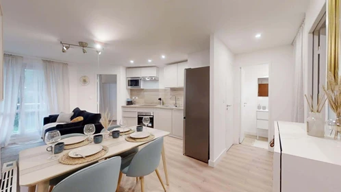 Habitación privada en 9 Rue de la Bourdonnais, 44100 Nantes, France, imagen 12 de 13