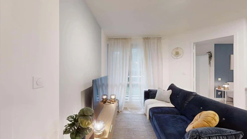 Habitación privada en 9 Rue de la Bourdonnais, 44100 Nantes, France, imagen 6 de 13