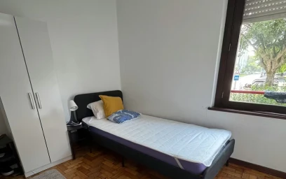 Paylaşımlı oda konumu Alameda 25 de Abril, Paranhos, 4 9 görüntüsü