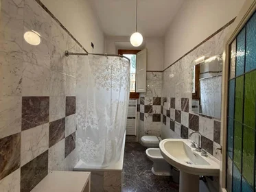 Stanza privata in Via Scipione Ammirato, 40, 50136 Firenze FI, Italy, immagine 24 di 25