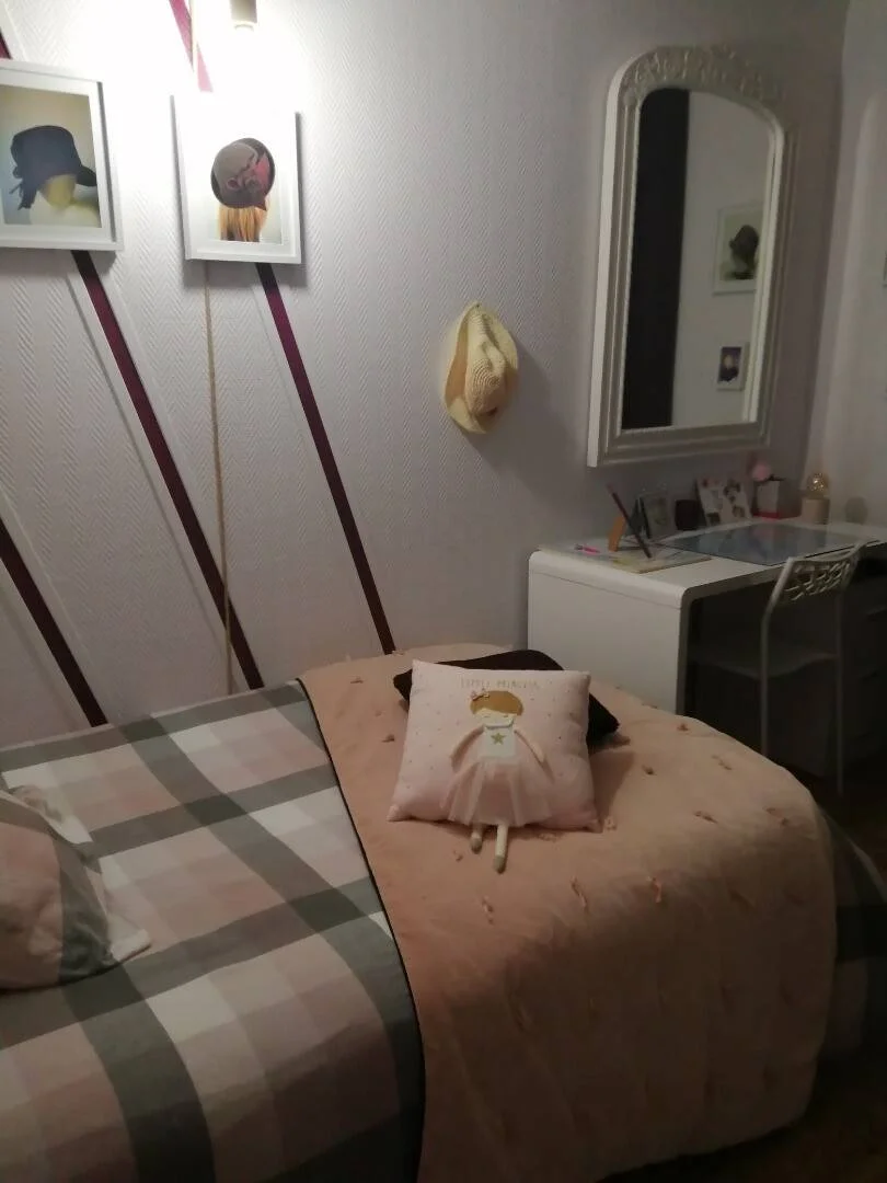 Habitación para estudiantes en  con modernas comodidades