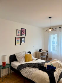 Stanza privata in residence in 53 Rue de la Garonne, immagine 1 di 6