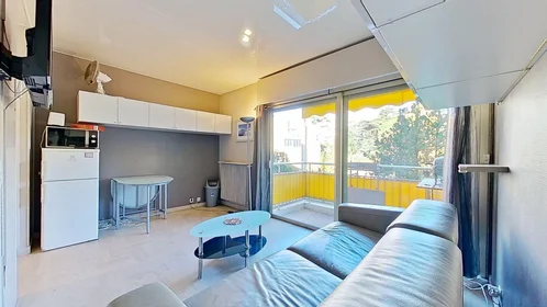 Private room at 65 Avenue du Docteur Raymond Picaud, image 15 of 28