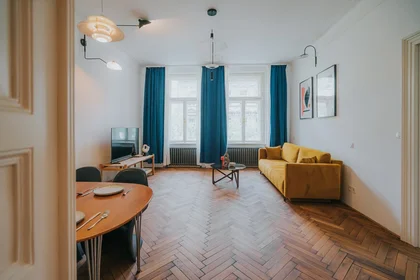 Appartement entièrement meublé à {area}