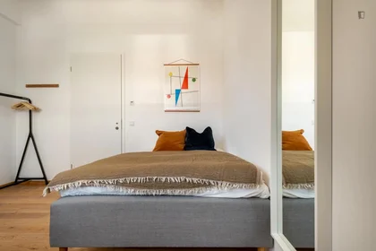 Quarto privado em Heßstrasse, imagem 1 de 9
