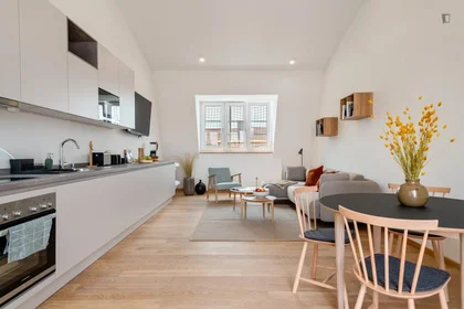 Quarto privado em Heßstrasse, imagem 5 de 9